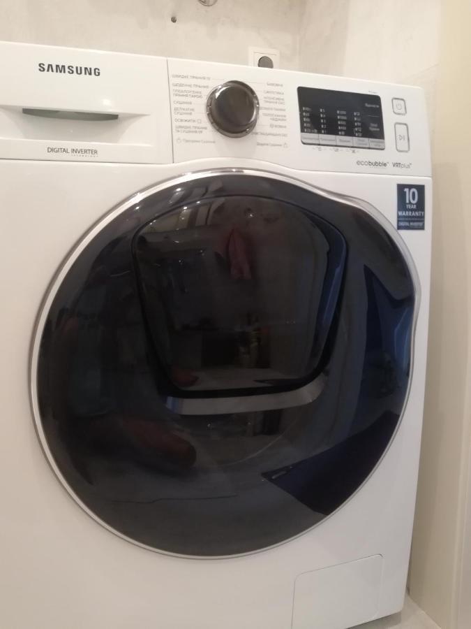 Lux Apartment, Near Metro Vasylkivska キエフ エクステリア 写真