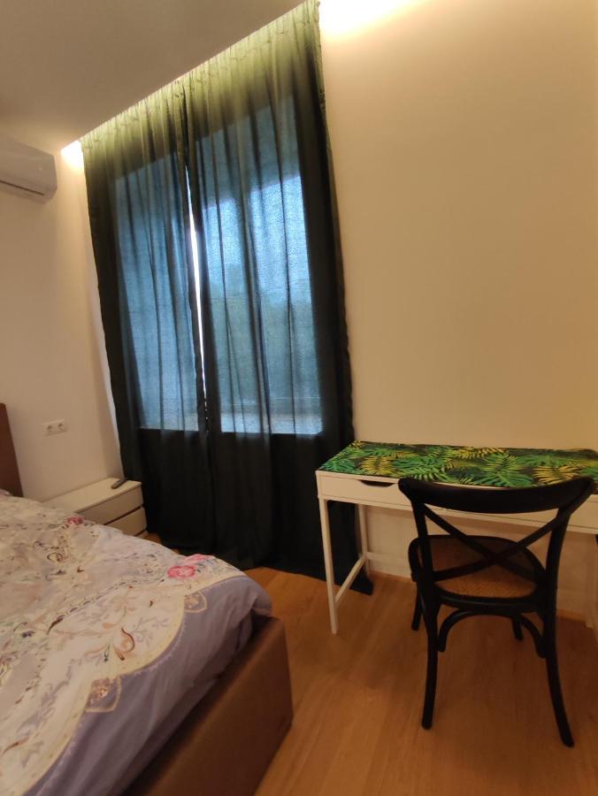 Lux Apartment, Near Metro Vasylkivska キエフ エクステリア 写真